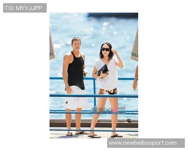 维尼修斯甜蜜晒合照与女友亲密互动幸福笑容尽显爱情甜蜜瞬间 维尼修斯甜蜜晒合照与女友亲密互动幸福笑容尽显爱情甜蜜瞬间