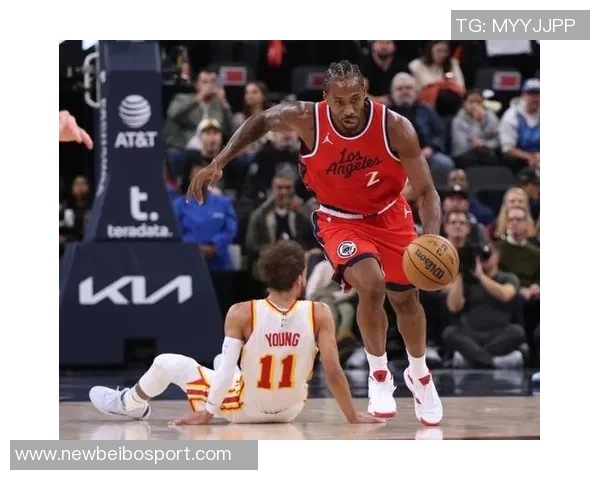 莱昂纳德上半场全能表现助队防守发力贡献7分3板3助3断正负值15领衔全队